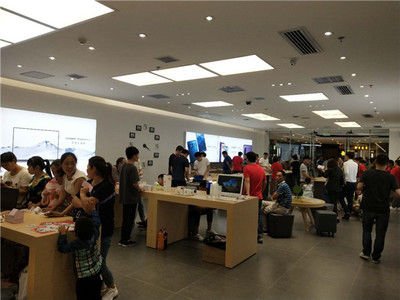 華為門店銷售火爆，電子產品體驗店轉型迎發展新機遇